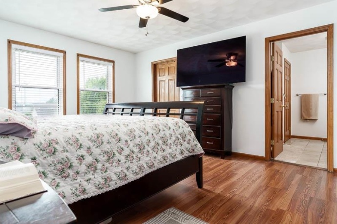 2957 Vaughndale, MACHESNEY PARK, Illinois 61115, 4 Bedrooms Bedrooms, ,2 BathroomsBathrooms,House,For Sale,Vaughndale,202604694