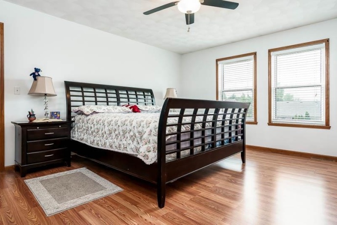 2957 Vaughndale, MACHESNEY PARK, Illinois 61115, 4 Bedrooms Bedrooms, ,2 BathroomsBathrooms,House,For Sale,Vaughndale,202604694