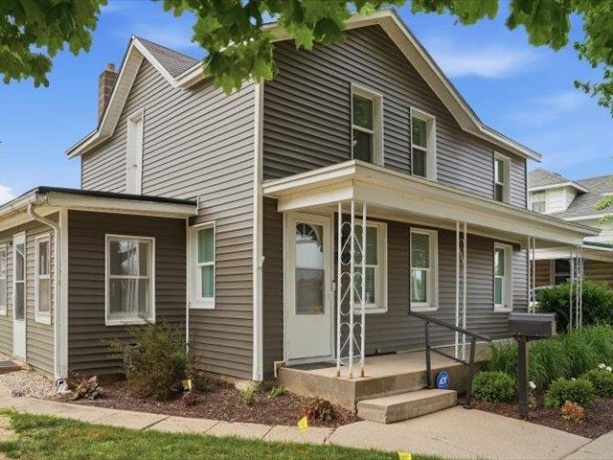 322 Carrol, LANARK, Illinois 61046, 4 Bedrooms Bedrooms, ,2 BathroomsBathrooms,House,For Sale,Carrol,202604697