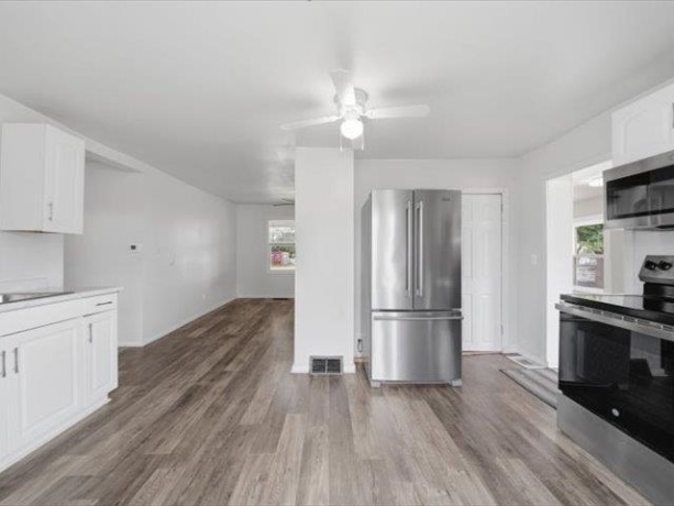 322 Carrol, LANARK, Illinois 61046, 4 Bedrooms Bedrooms, ,2 BathroomsBathrooms,House,For Sale,Carrol,202604697