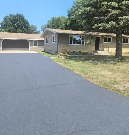 421 Main, ROCKTON, Illinois 61072, 3 Bedrooms Bedrooms, ,2 BathroomsBathrooms,House,For Sale,Main,202604698