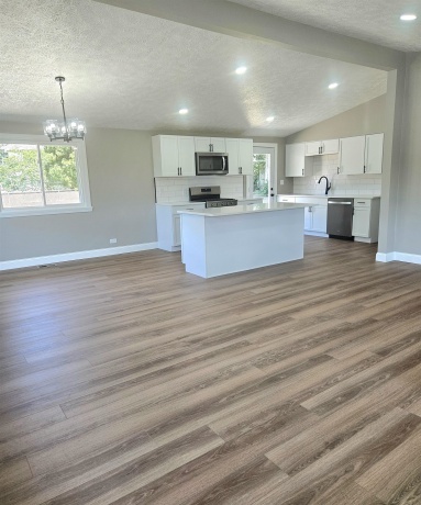 421 Main, ROCKTON, Illinois 61072, 3 Bedrooms Bedrooms, ,2 BathroomsBathrooms,House,For Sale,Main,202604698