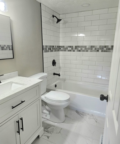 421 Main, ROCKTON, Illinois 61072, 3 Bedrooms Bedrooms, ,2 BathroomsBathrooms,House,For Sale,Main,202604698