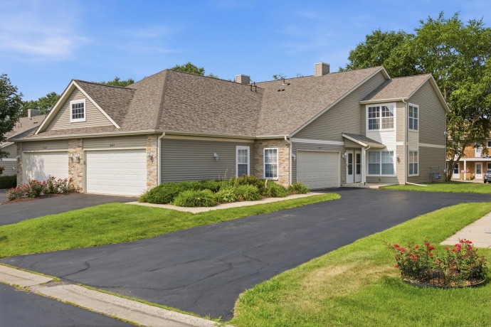 8622 Victory, MACHESNEY PARK, Illinois 61115, 2 Bedrooms Bedrooms, ,2 BathroomsBathrooms,Condominium,For Sale,Victory,202604702