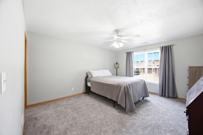 8622 Victory, MACHESNEY PARK, Illinois 61115, 2 Bedrooms Bedrooms, ,2 BathroomsBathrooms,Condominium,For Sale,Victory,202604702