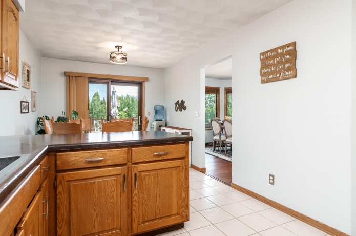 6672 Lindbloom, CHERRY VALLEY, Illinois 61016, 4 Bedrooms Bedrooms, ,3 BathroomsBathrooms,House,For Sale,Lindbloom,202604699