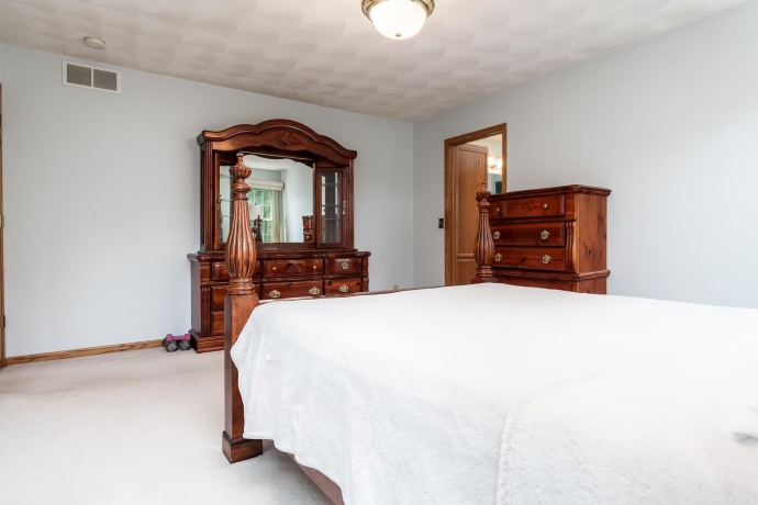 6672 Lindbloom, CHERRY VALLEY, Illinois 61016, 4 Bedrooms Bedrooms, ,3 BathroomsBathrooms,House,For Sale,Lindbloom,202604699