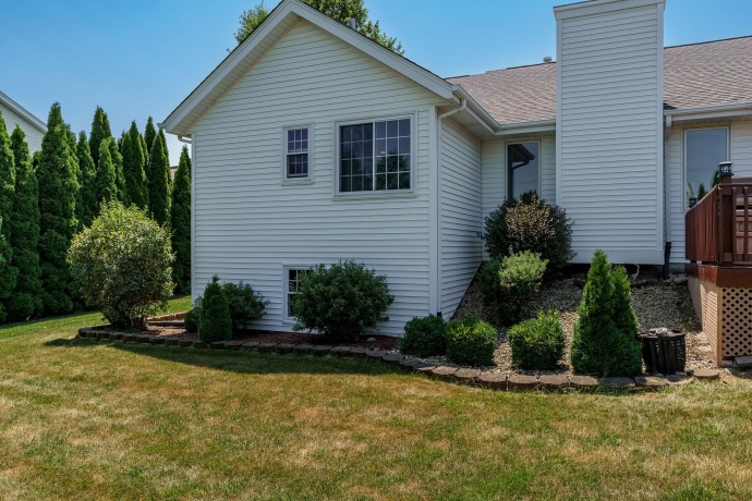 6672 Lindbloom, CHERRY VALLEY, Illinois 61016, 4 Bedrooms Bedrooms, ,3 BathroomsBathrooms,House,For Sale,Lindbloom,202604699