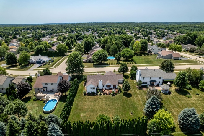 6672 Lindbloom, CHERRY VALLEY, Illinois 61016, 4 Bedrooms Bedrooms, ,3 BathroomsBathrooms,House,For Sale,Lindbloom,202604699