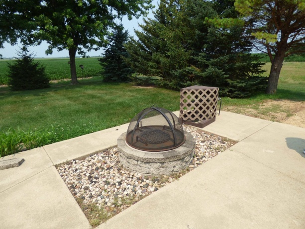 729 Meadow Ridge, LENA, Illinois 61048, 2 Bedrooms Bedrooms, ,1 BathroomBathrooms,House,For Sale,Meadow Ridge,202604703