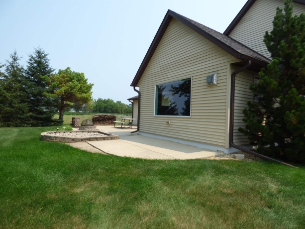 729 Meadow Ridge, LENA, Illinois 61048, 2 Bedrooms Bedrooms, ,1 BathroomBathrooms,House,For Sale,Meadow Ridge,202604703
