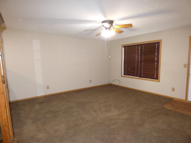 729 Meadow Ridge, LENA, Illinois 61048, 2 Bedrooms Bedrooms, ,1 BathroomBathrooms,House,For Sale,Meadow Ridge,202604703