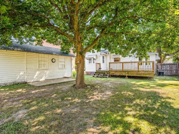 116 Jefferson, AMBOY, Illinois 61310, 3 Bedrooms Bedrooms, ,1 BathroomBathrooms,House,For Sale,Jefferson,202604704