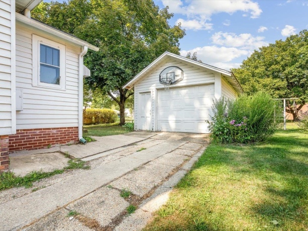 116 Jefferson, AMBOY, Illinois 61310, 3 Bedrooms Bedrooms, ,1 BathroomBathrooms,House,For Sale,Jefferson,202604704