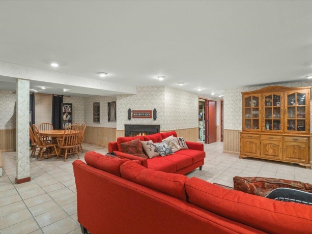 4721 Brookview Rd, ROCKFORD, Illinois 61107, 3 Bedrooms Bedrooms, ,2 BathroomsBathrooms,House,For Sale,Brookview Rd,202604706