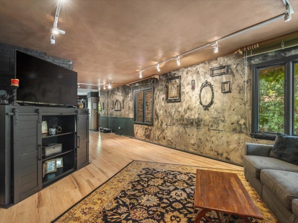4721 Brookview Rd, ROCKFORD, Illinois 61107, 3 Bedrooms Bedrooms, ,2 BathroomsBathrooms,House,For Sale,Brookview Rd,202604706