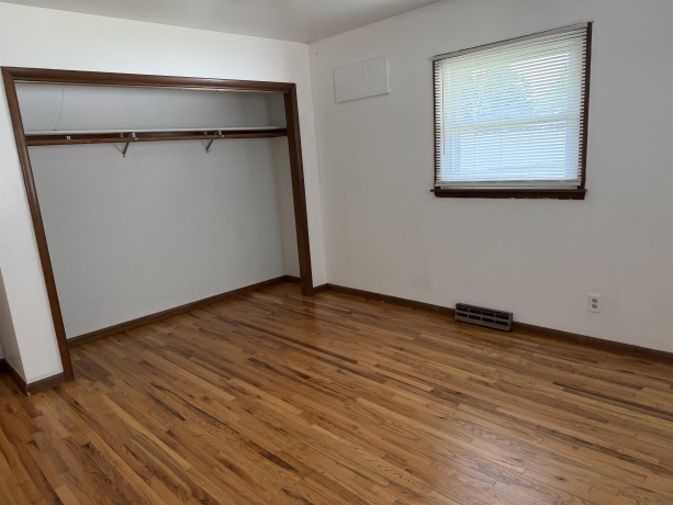 710 Carolyn, MENDOTA, Illinois 61342, 3 Bedrooms Bedrooms, ,2 BathroomsBathrooms,House,For Sale,Carolyn,202604709