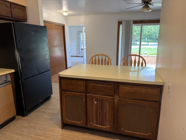 710 Carolyn, MENDOTA, Illinois 61342, 3 Bedrooms Bedrooms, ,2 BathroomsBathrooms,House,For Sale,Carolyn,202604709
