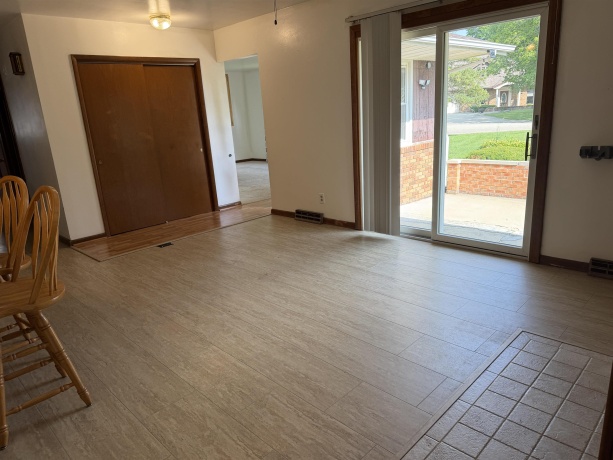 710 Carolyn, MENDOTA, Illinois 61342, 3 Bedrooms Bedrooms, ,2 BathroomsBathrooms,House,For Sale,Carolyn,202604709