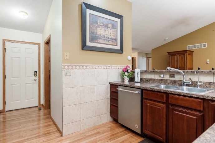 1401 Stone Bridge, ROCKFORD, Illinois 61108, 3 Bedrooms Bedrooms, ,3 BathroomsBathrooms,Condominium,For Sale,Stone Bridge,202604713