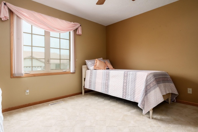 1401 Stone Bridge, ROCKFORD, Illinois 61108, 3 Bedrooms Bedrooms, ,3 BathroomsBathrooms,Condominium,For Sale,Stone Bridge,202604713
