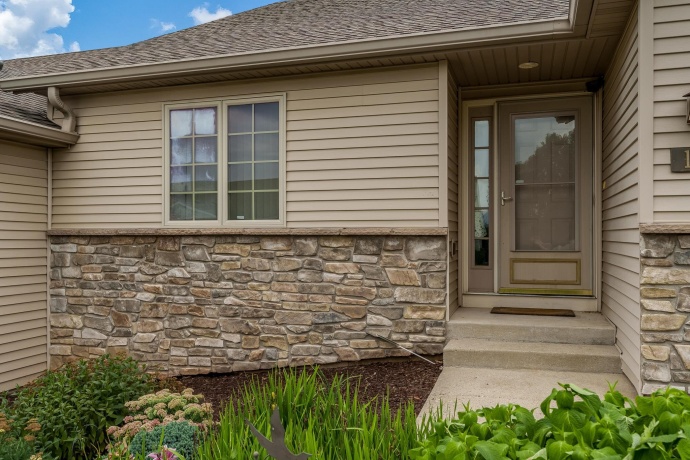 1401 Stone Bridge, ROCKFORD, Illinois 61108, 3 Bedrooms Bedrooms, ,3 BathroomsBathrooms,Condominium,For Sale,Stone Bridge,202604713