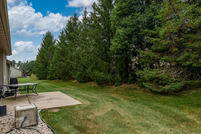 1401 Stone Bridge, ROCKFORD, Illinois 61108, 3 Bedrooms Bedrooms, ,3 BathroomsBathrooms,Condominium,For Sale,Stone Bridge,202604713