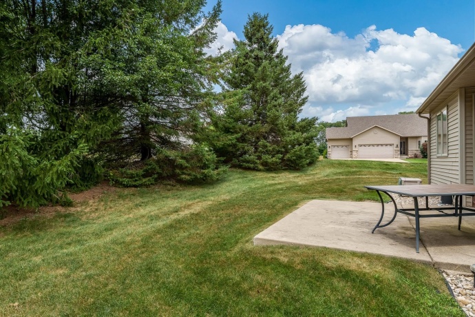 1401 Stone Bridge, ROCKFORD, Illinois 61108, 3 Bedrooms Bedrooms, ,3 BathroomsBathrooms,Condominium,For Sale,Stone Bridge,202604713