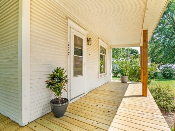 227 South, FRANKLIN GROVE, Illinois 61031, 3 Bedrooms Bedrooms, ,1 BathroomBathrooms,House,For Sale,South,202604715