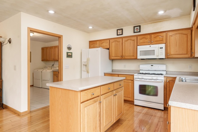 12395 Ayrshire, LOVES PARK, Illinois 61111, 3 Bedrooms Bedrooms, ,2 BathroomsBathrooms,House,For Sale,Ayrshire,202604716