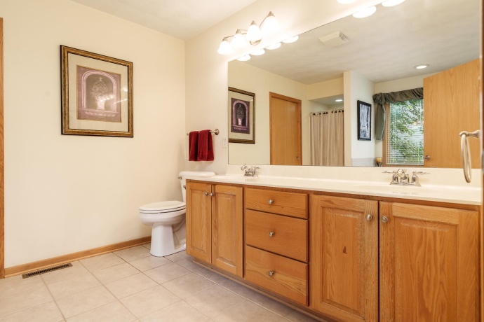 12395 Ayrshire, LOVES PARK, Illinois 61111, 3 Bedrooms Bedrooms, ,2 BathroomsBathrooms,House,For Sale,Ayrshire,202604716