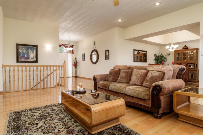 12395 Ayrshire, LOVES PARK, Illinois 61111, 3 Bedrooms Bedrooms, ,2 BathroomsBathrooms,House,For Sale,Ayrshire,202604716