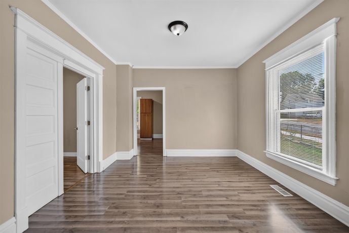 905 Winnebago, ROCKFORD, Illinois 61103, 4 Bedrooms Bedrooms, ,1 BathroomBathrooms,House,For Sale,Winnebago,202604718