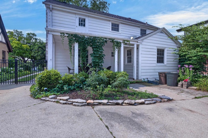 2126 Oaklawn, ROCKFORD, Illinois 61107, 4 Bedrooms Bedrooms, ,2 BathroomsBathrooms,House,For Sale,Oaklawn,202604719