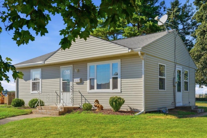 312 Hill, MOUNT MORRIS, Illinois 61054, 2 Bedrooms Bedrooms, ,1 BathroomBathrooms,House,For Sale,Hill,202604721