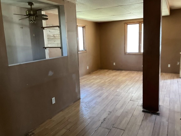 1121 Kishwaukee, BELVIDERE, Illinois 61008, 2 Bedrooms Bedrooms, ,2 BathroomsBathrooms,House,For Sale,Kishwaukee,202604723