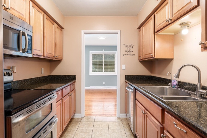 1811 RANDOLPH, ROCKFORD, Illinois 61103, 3 Bedrooms Bedrooms, ,1 BathroomBathrooms,House,For Sale,RANDOLPH,202604623