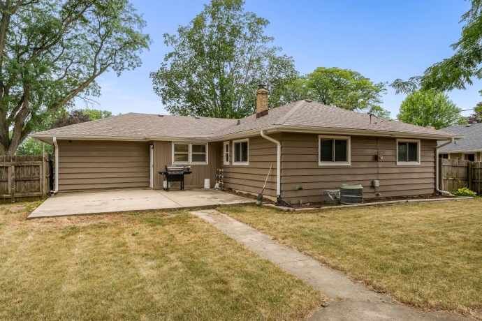 1811 RANDOLPH, ROCKFORD, Illinois 61103, 3 Bedrooms Bedrooms, ,1 BathroomBathrooms,House,For Sale,RANDOLPH,202604623