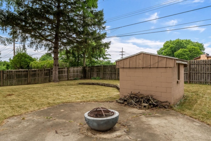 1811 RANDOLPH, ROCKFORD, Illinois 61103, 3 Bedrooms Bedrooms, ,1 BathroomBathrooms,House,For Sale,RANDOLPH,202604623
