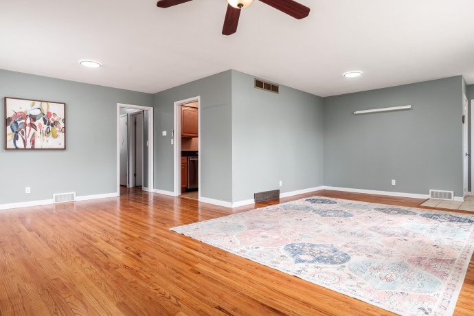 1811 RANDOLPH, ROCKFORD, Illinois 61103, 3 Bedrooms Bedrooms, ,1 BathroomBathrooms,House,For Sale,RANDOLPH,202604623