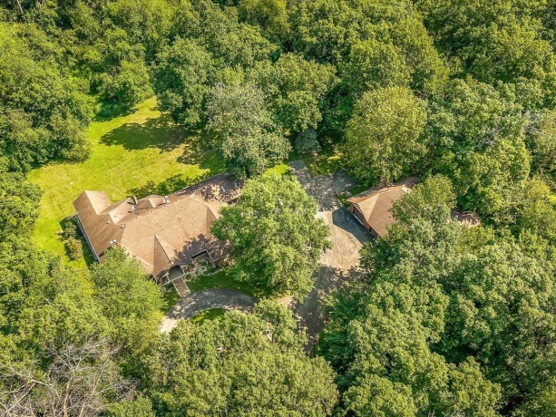 2856 Forest, FREEPORT, Illinois 61032, 4 Bedrooms Bedrooms, ,4 BathroomsBathrooms,House,For Sale,Forest,202604726
