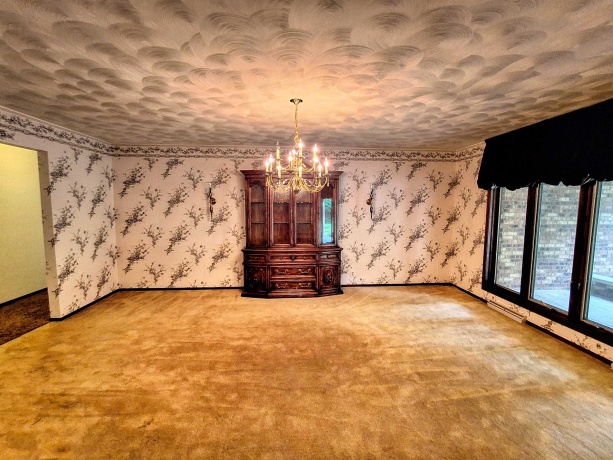 2856 Forest, FREEPORT, Illinois 61032, 4 Bedrooms Bedrooms, ,4 BathroomsBathrooms,House,For Sale,Forest,202604726