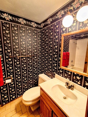 2856 Forest, FREEPORT, Illinois 61032, 4 Bedrooms Bedrooms, ,4 BathroomsBathrooms,House,For Sale,Forest,202604726