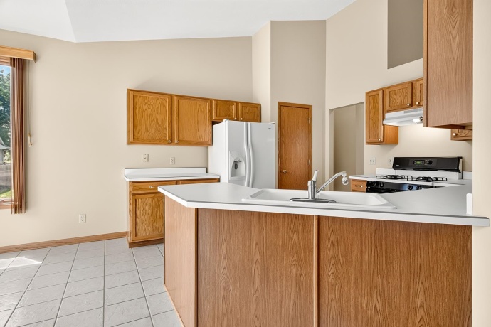 813 BLISS, BELVIDERE, Illinois 61008, 3 Bedrooms Bedrooms, ,2 BathroomsBathrooms,House,For Sale,BLISS,202604728