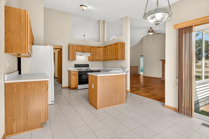 813 BLISS, BELVIDERE, Illinois 61008, 3 Bedrooms Bedrooms, ,2 BathroomsBathrooms,House,For Sale,BLISS,202604728