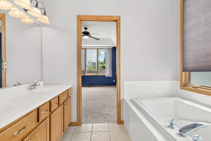 813 BLISS, BELVIDERE, Illinois 61008, 3 Bedrooms Bedrooms, ,2 BathroomsBathrooms,House,For Sale,BLISS,202604728