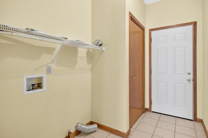 813 BLISS, BELVIDERE, Illinois 61008, 3 Bedrooms Bedrooms, ,2 BathroomsBathrooms,House,For Sale,BLISS,202604728