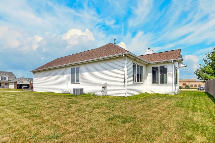 813 BLISS, BELVIDERE, Illinois 61008, 3 Bedrooms Bedrooms, ,2 BathroomsBathrooms,House,For Sale,BLISS,202604728