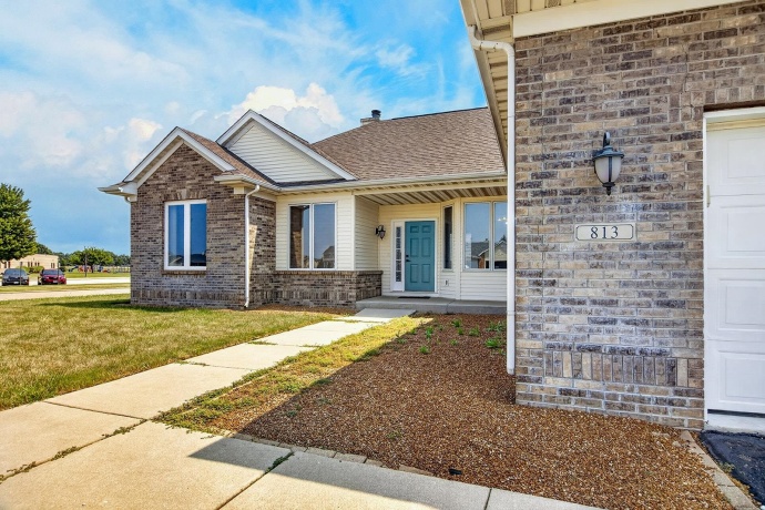 813 BLISS, BELVIDERE, Illinois 61008, 3 Bedrooms Bedrooms, ,2 BathroomsBathrooms,House,For Sale,BLISS,202604728