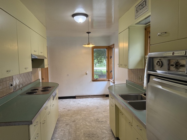 307 Walnut, FORRESTON, Illinois 61030, 2 Bedrooms Bedrooms, ,1 BathroomBathrooms,House,For Sale,Walnut,202604732